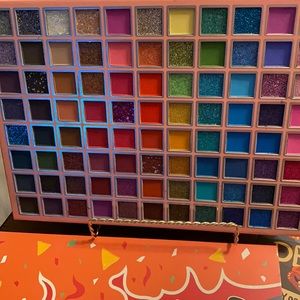 Eyeshadow palettes brand new,lashes colored c